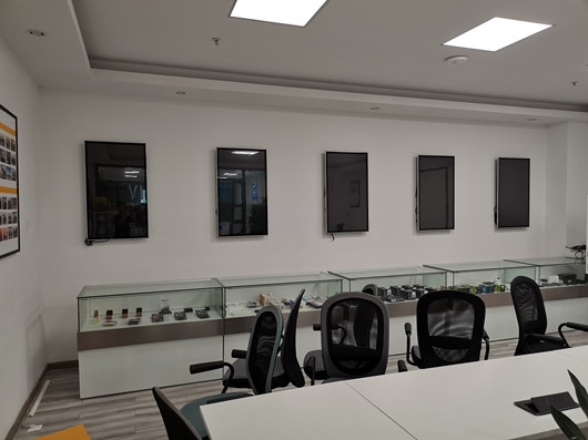 楼宇网络广告机-YIRV、羿睿品牌