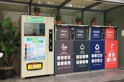 羿睿液晶广告机